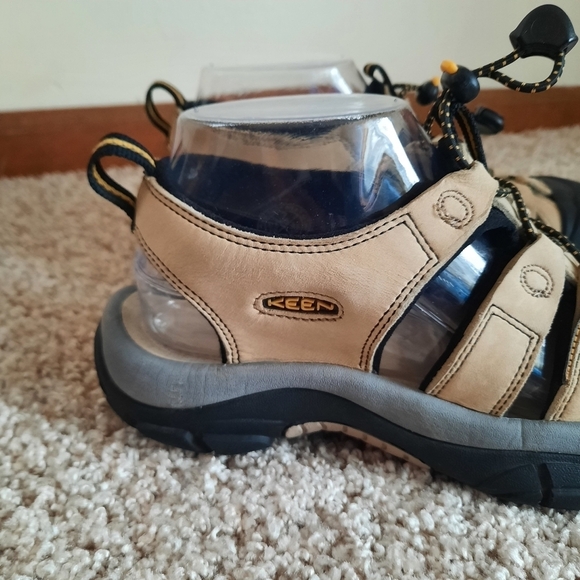 Keen Newport Leather Hiking Sandals Light Tan Pull Cord Slip On Size 7 main image 6